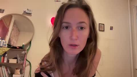 Snapshot of terraworship chatting on 02.14.25 Terra Worship Findomme online show from 02.14.25