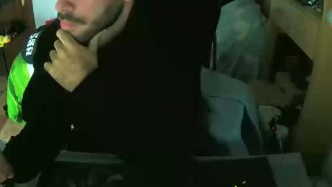 Snapshot of terwosdex chatting on 12.20.25 terwosdex online show from 12.20.25