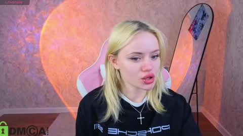 Tessa online show from 04.14.26