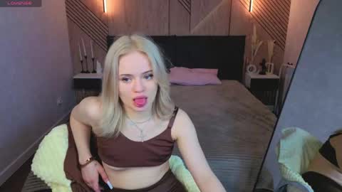 Snapshot of tessa_ashe chatting on 05.25.26 Tessa online show from 05.25.26