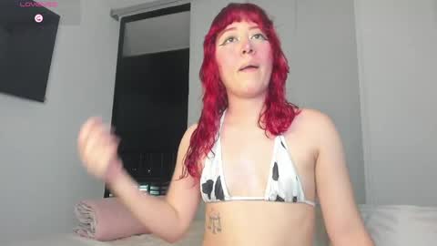 Snapshot of tessa_evanss chatting on 04.25.26 Tessa online show from 04.25.26