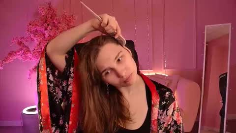 Snapshot of tessamill chatting on 03.03.26 Tessa online show from 03.03.26