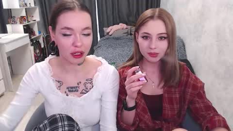 Snapshot of tessawillson chatting on 09.19.25 Tessa online show from 09.19.25