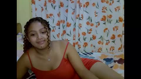 Snapshot of tessmia chatting on 04.22.26 tessmia online show from 04.22.26