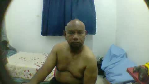 Snapshot of tested123 chatting on 10.23.25 yours online show from 10.23.25