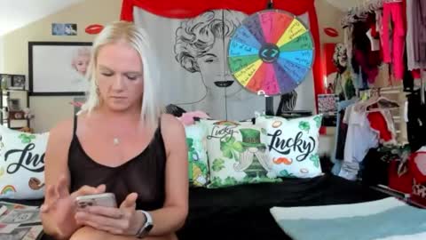 peachy online show from 03.11.25