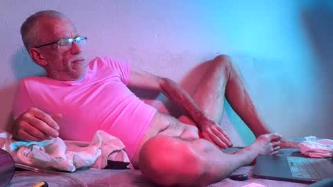 TexPig online show from 09.09.25