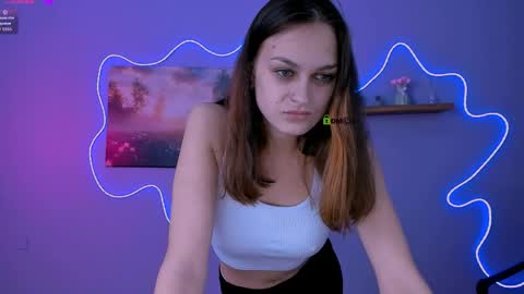 Snapshot of teya_starling chatting on 05.16.26 teya_starling online show from 05.16.26