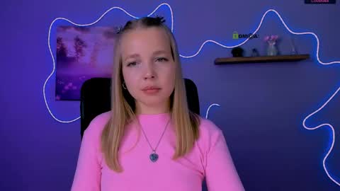 Snapshot of teya_starling chatting on 05.17.26 teya_starling online show from 05.17.26