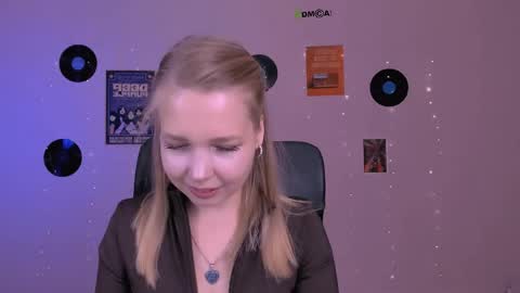 Snapshot of teya_starling chatting on 05.25.26 teya_starling online show from 05.25.26