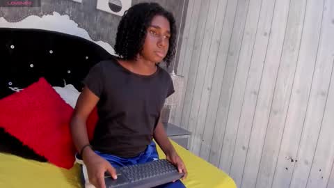 teylor_lovee online show from 12.14.25