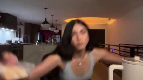 babygirlmami online show from 01.18.26