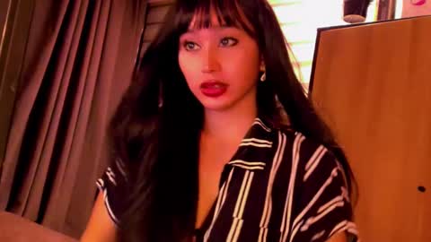 th3r3sa online show from 12.04.24