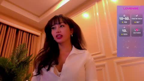 Snapshot of th3r3sa chatting on 01.18.26 th3r3sa online show from 01.18.26