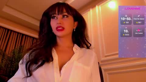 Snapshot of th3r3sa chatting on 02.18.26 th3r3sa online show from 02.18.26