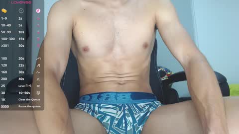 Snapshot of th_russ chatting on 01.29.25 INSTAGRAM Th1rss online show from 01.29.25