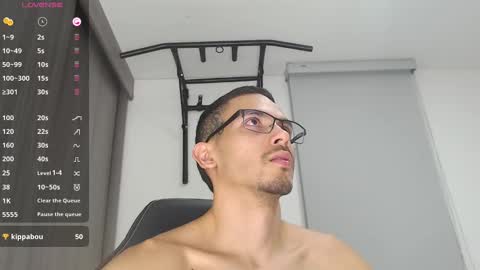 Snapshot of th_russ chatting on 02.01.25 INSTAGRAM Th1rss online show from 02.01.25