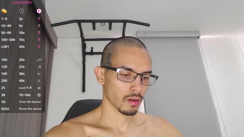 Snapshot of th_russ chatting on 02.10.25 INSTAGRAM Th1rss online show from 02.10.25