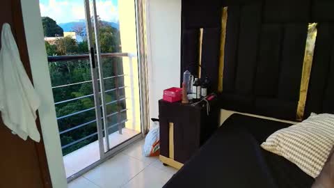 T H A I S  online show from 03.29.26