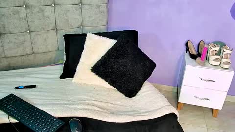 Thalia  online show from 03.13.26