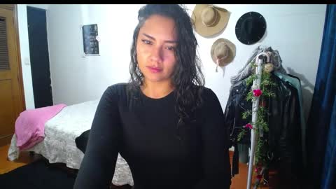    online show from 01.12.25