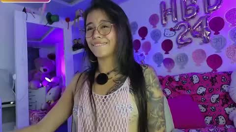Snapshot of thamara_l11 chatting on 05.21.26 Dany online show from 05.21.26