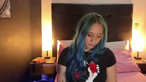 Snapshot of thamyjade chatting on 07.14.26 Thamy online show from 07.14.26
