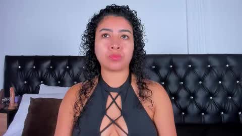 thara webstter online show from 10.15.25