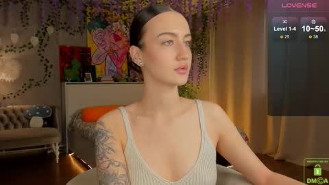 Snapshot of that_eva chatting on 10.12.25 Your Eva online show from 10.12.25