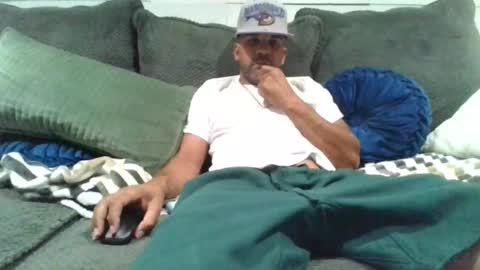 thatazguyaz online show from 10.28.25