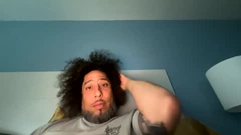 Snapshot of thatbasianguy chatting on 09.24.25 LoveHateLust online show from 09.24.25