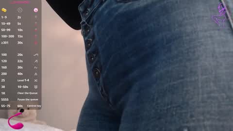 THAYSSA ROSS online show from 11.30.25