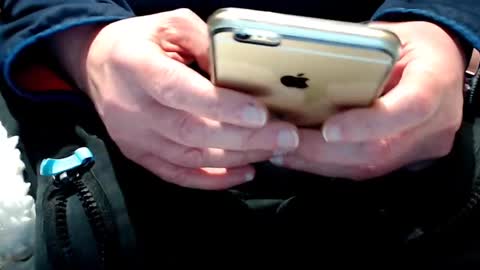 Snapshot of the1pocketrocket chatting on 01.07.25 the1pocketrocket online show from 01.07.25