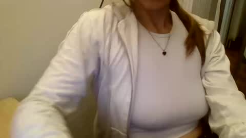 the crazy travellers online show from 12.23.25