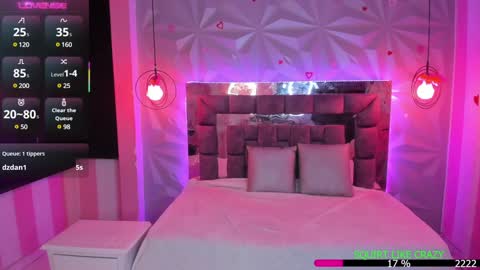 Snapshot of the_cat_girl_ chatting on 01.23.25 i am Cat online show from 01.23.25