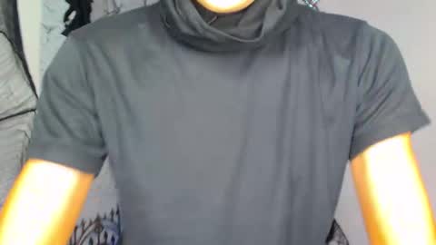 Snapshot of the_crack71 chatting on 10.06.25 Sean OPry   online show from 10.06.25