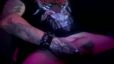 Snapshot of the_dizzy chatting on 10.25.25 Sinner online show from 10.25.25