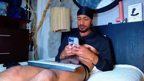 the dog lian online show from 11.11.25