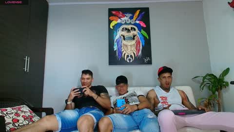 SCOTT  THEO  KAMERON  GENDERSON online show from 12.10.24