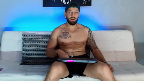 SCOTT  THEO  KAMERON  GENDERSON online show from 02.06.25