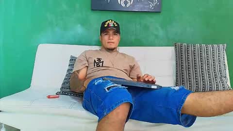 SCOTT  THEO  KAMERON  GENDERSON online show from 02.10.26