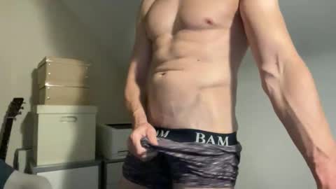 Snapshot of the_gym_boy chatting on 09.18.25 the_gym_boy online show from 09.18.25