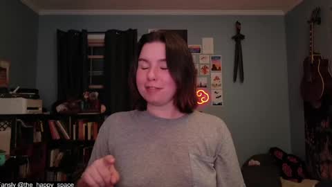 Snapshot of the_happy_space chatting on 04.23.26 MATERNITY LEAVE online show from 04.23.26