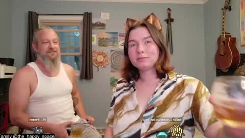 Snapshot of the_happy_space chatting on 06.08.26 MATERNITY LEAVE online show from 06.08.26