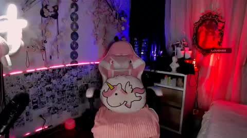 ...  ... online show from 09.10.25