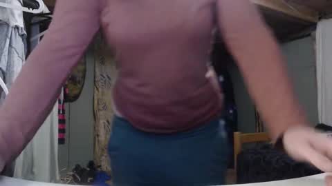 Snapshot of the_prettywondder chatting on 10.12.25 Ekye online show from 10.12.25