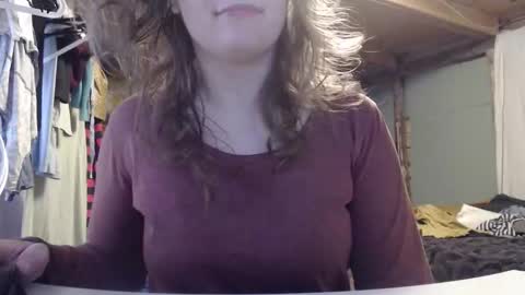 Snapshot of the_prettywondder chatting on 10.13.25 Ekye online show from 10.13.25