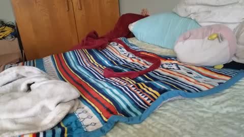 theauroramae -  online show from 10.05.25