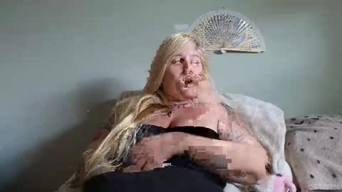 theauroramae -  online show from 05.23.26