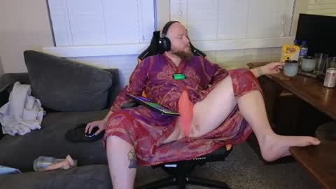 Snapshot of theballboy chatting on 04.23.26 theballboy online show from 04.23.26